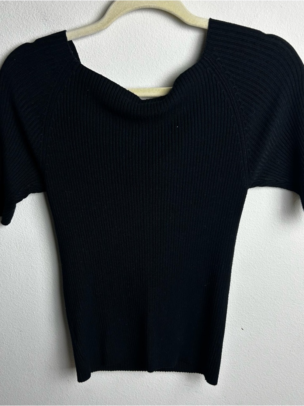EttTwa by Anthropologie Boatneck ribbed short sleeve blouse black size: M - Picture 8 of 9